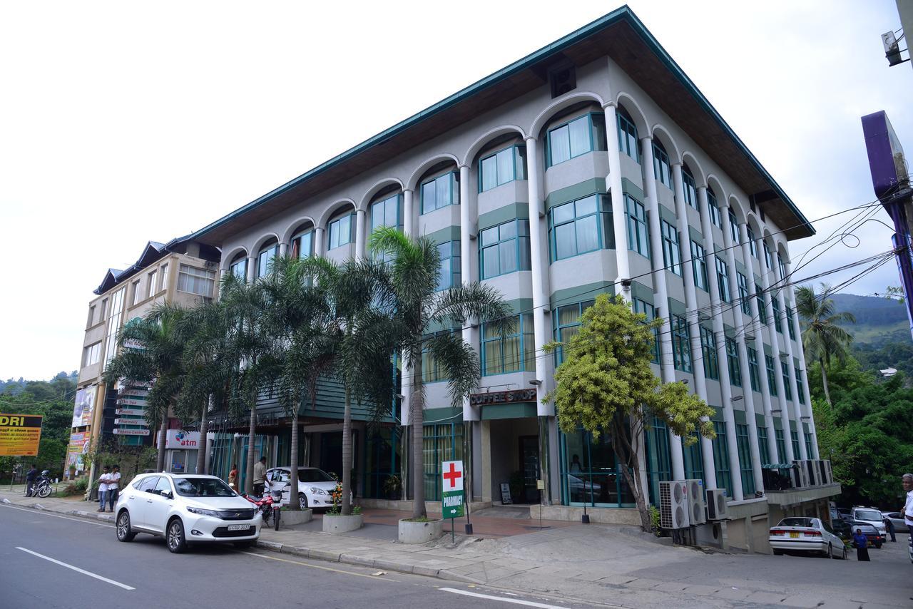 The Royal Mall Kandy Exterior foto