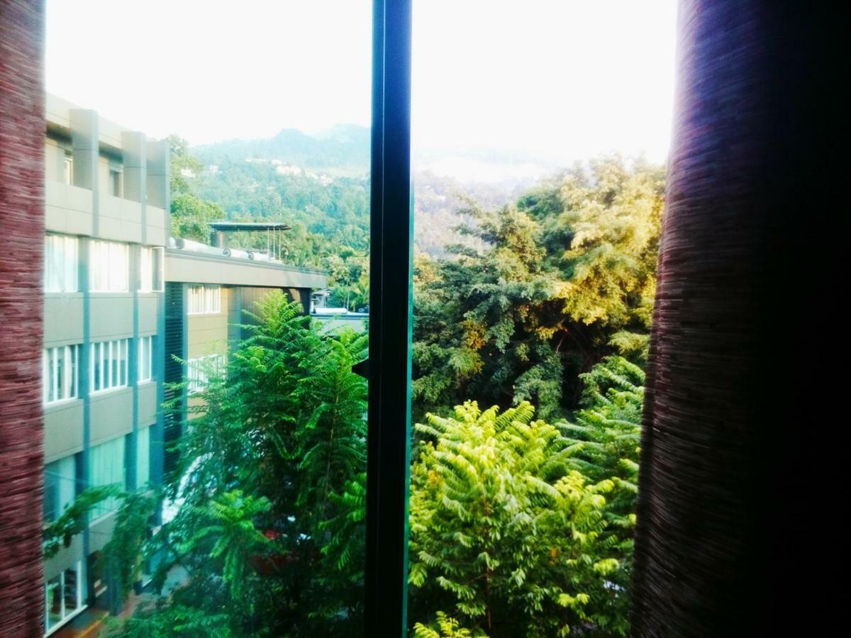 The Royal Mall Kandy Exterior foto